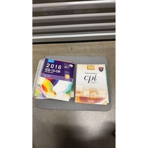 2016 CPT Professional Edition & ICD-10-CM for Hospitals‎ Bundle Carol Buck AMA
